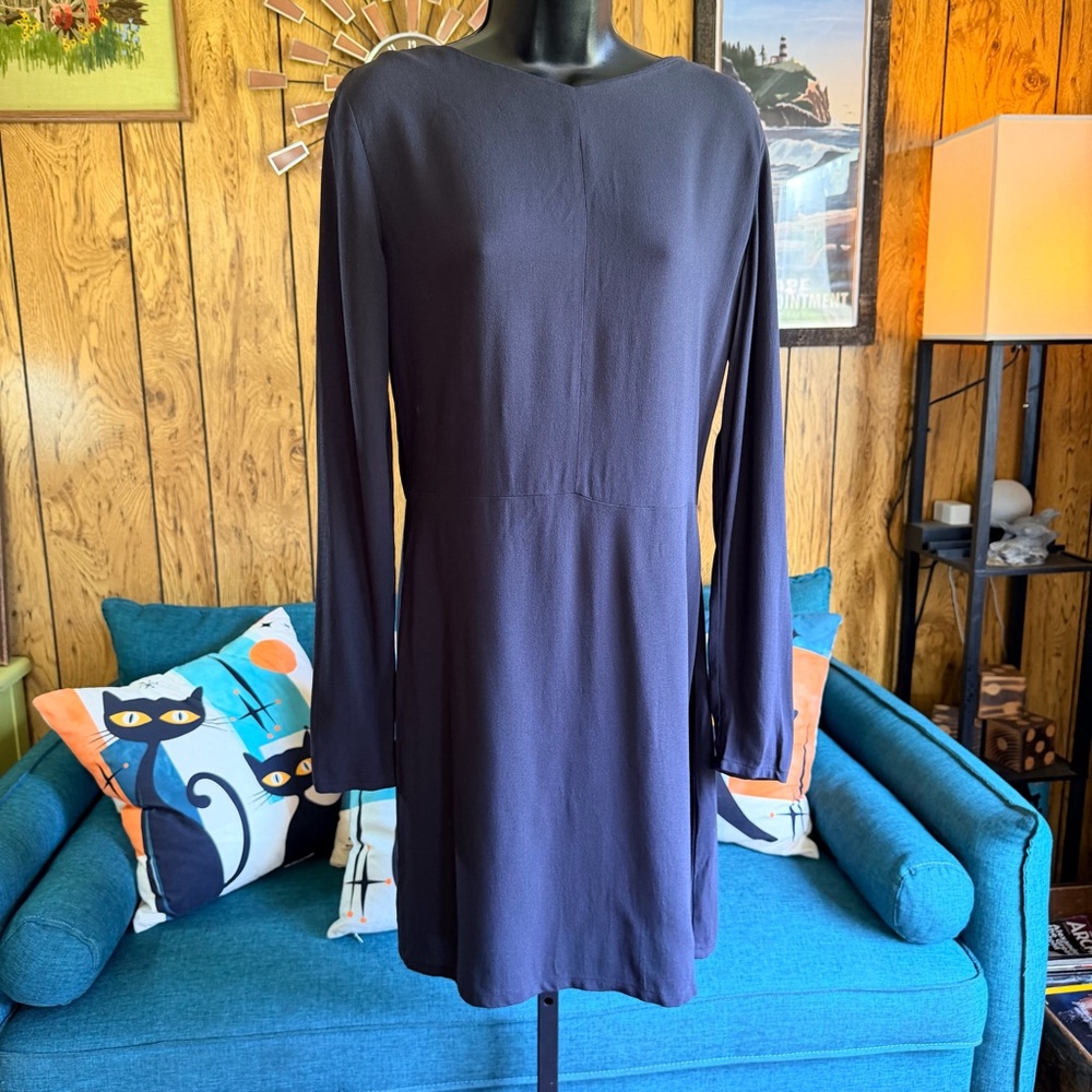 American Vintage Simple Modest Long Sleeve Black Dress - Picture 9 of 10